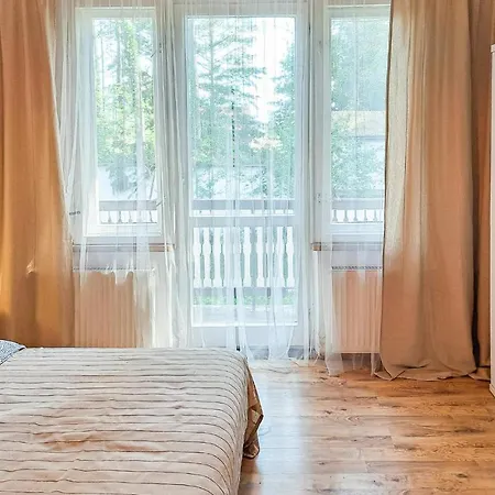 3 Bedroom Pet Friendly In Prázdninový dům *